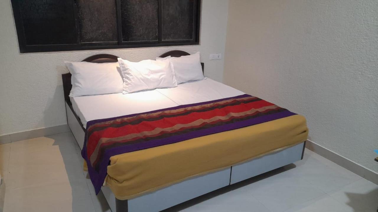 Shraddha Hotel - Mumbai, Mumbai
